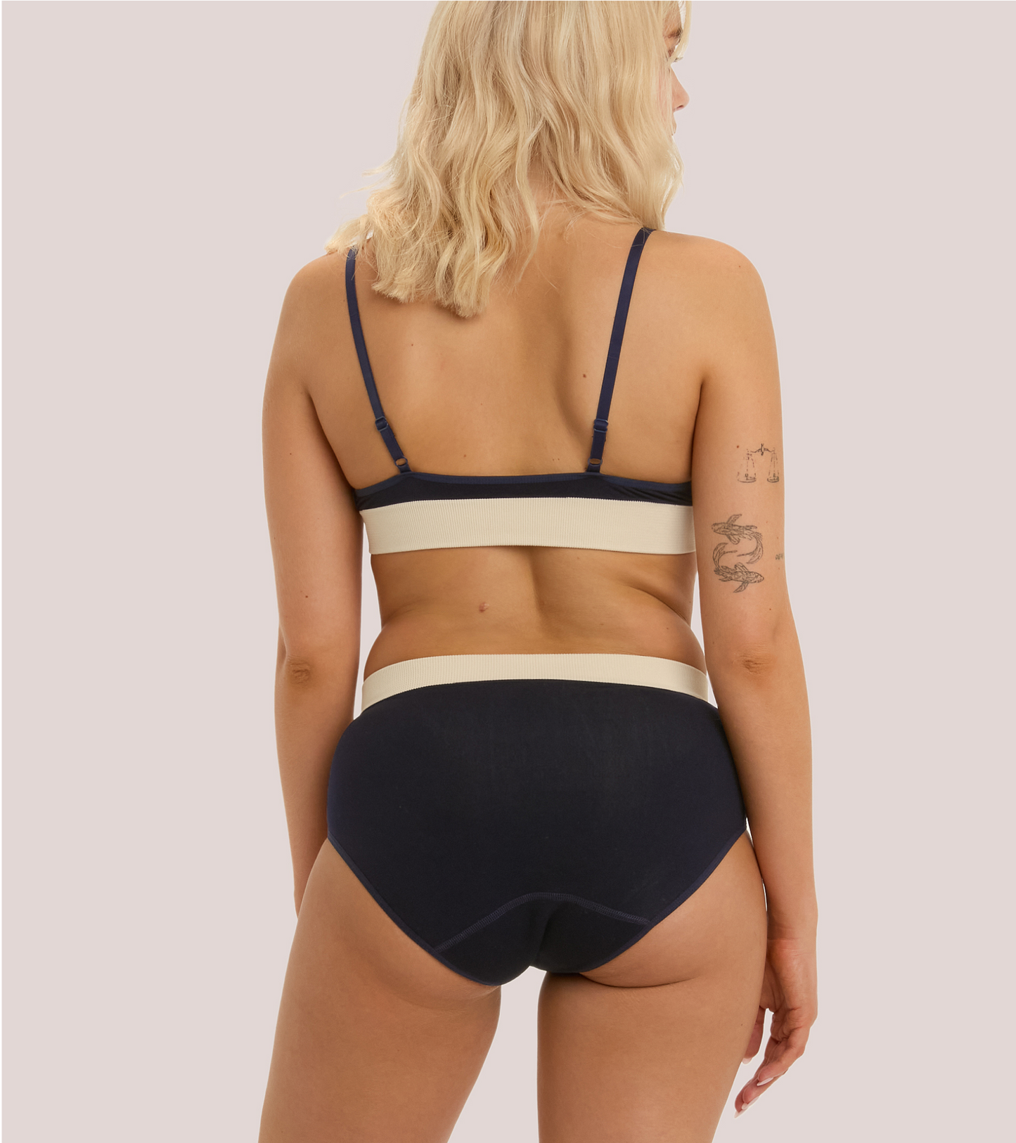 Sunday - Hugger - Navy